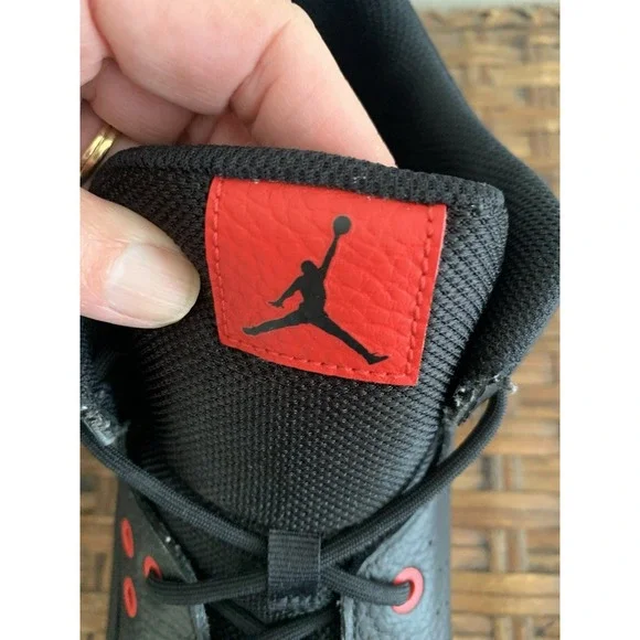 - Jordan Max Aura 5 Black Cement Size 11.5 W/ Box